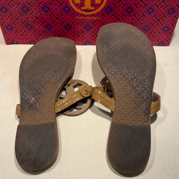 Tory Burch Tan Sandals - Picture 3 of 4